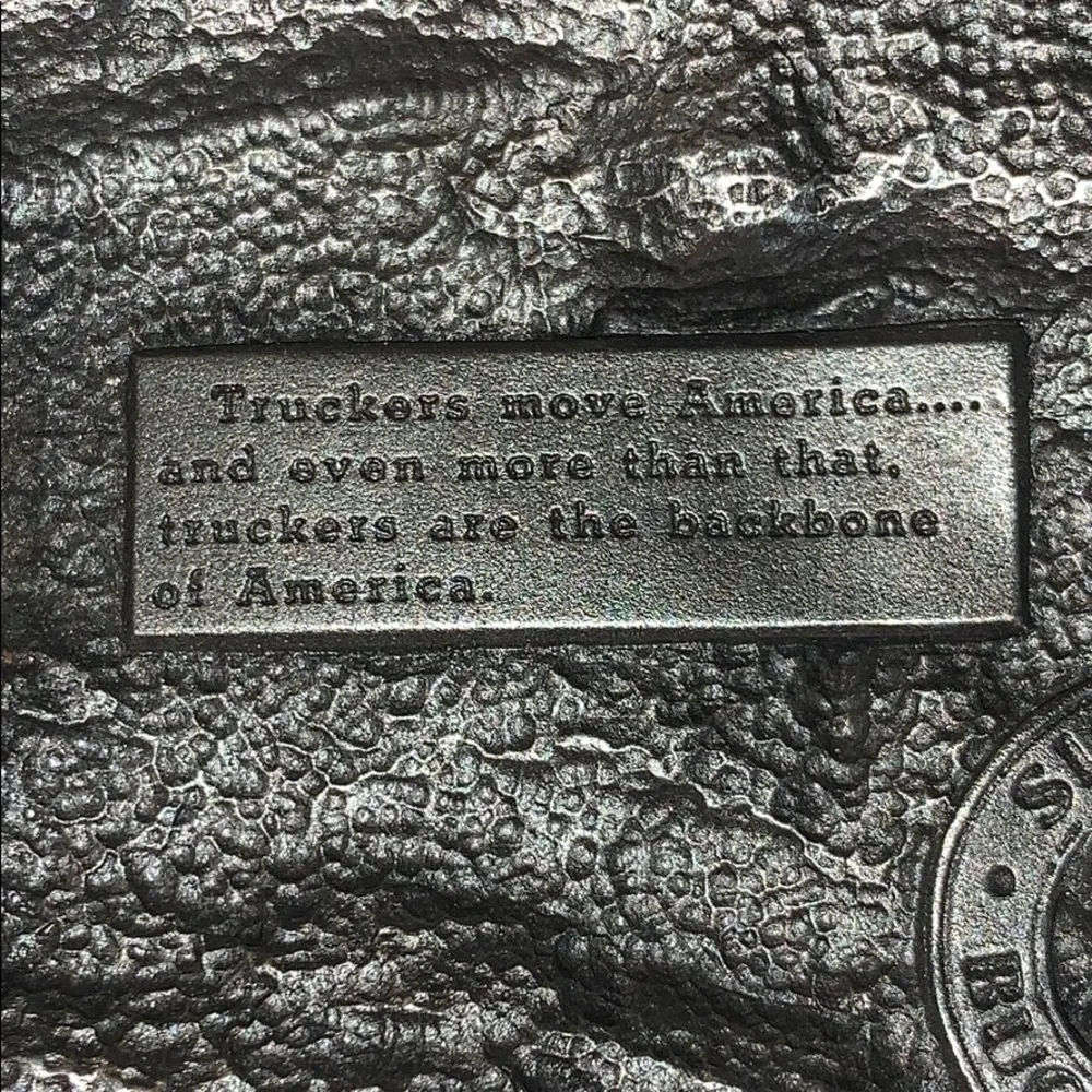 Vintage 1983 Siskiyou Buckle Company- “Truckers..”